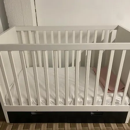 Lägenhet Leahs House Raumo